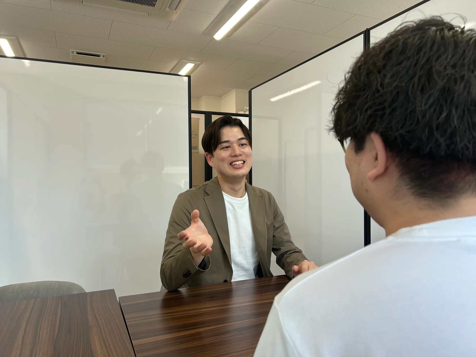 仕事中のKIさん
